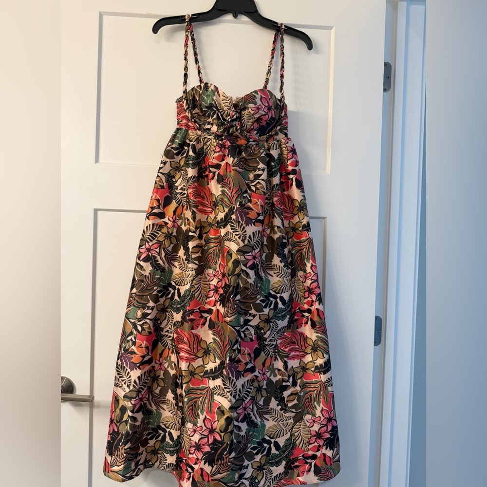 New Hutch Twist Strap Sleeveless Midi dress - Picture 11 of 14